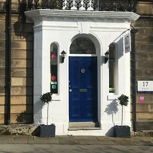 17 Burgate 5* Pickering